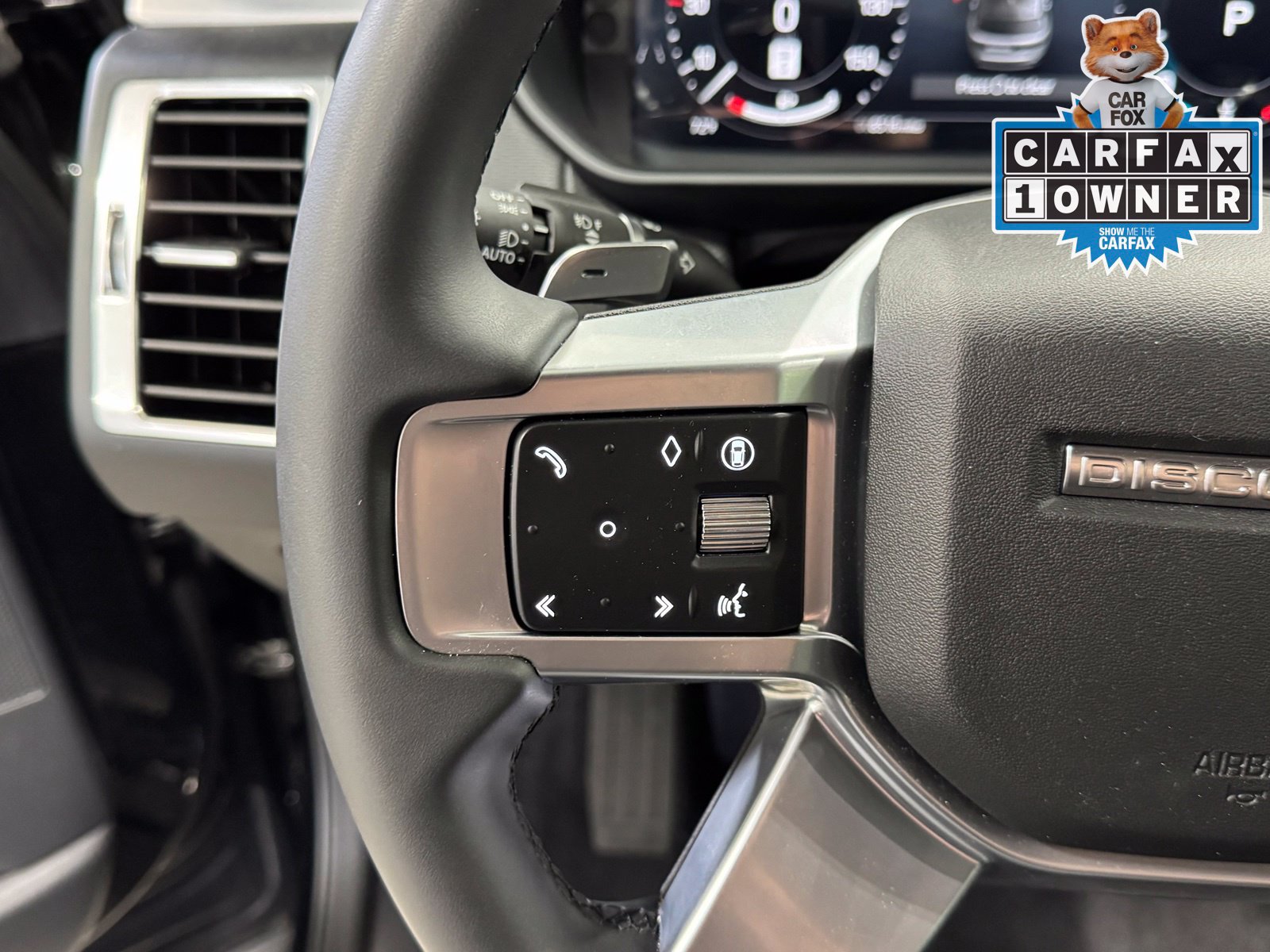 New 2025 Land Rover Discovery Dynamic SE AWD/4WD image 19