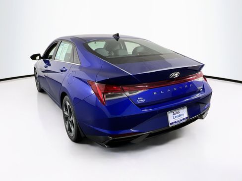 Used 2023 Hyundai Elantra Limited image 7