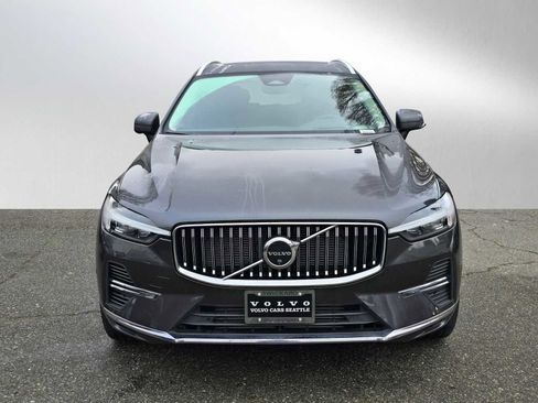 Certified 2023 Volvo XC60 T8 Ultimate w/ Climate Package image 8
