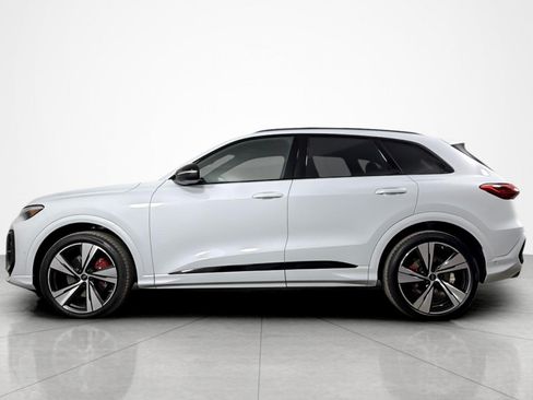 New 2026 Audi SQ5 Premium Plus AWD/4WD image 3
