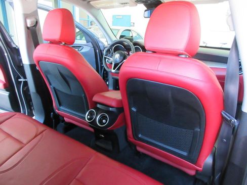 Used 2019 Alfa Romeo Stelvio Ti AWD/4WD image 34