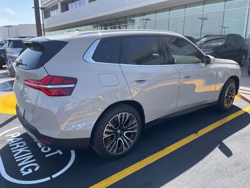 Used 2025 BMW X3 xDrive30i w/ Premium Package image 4