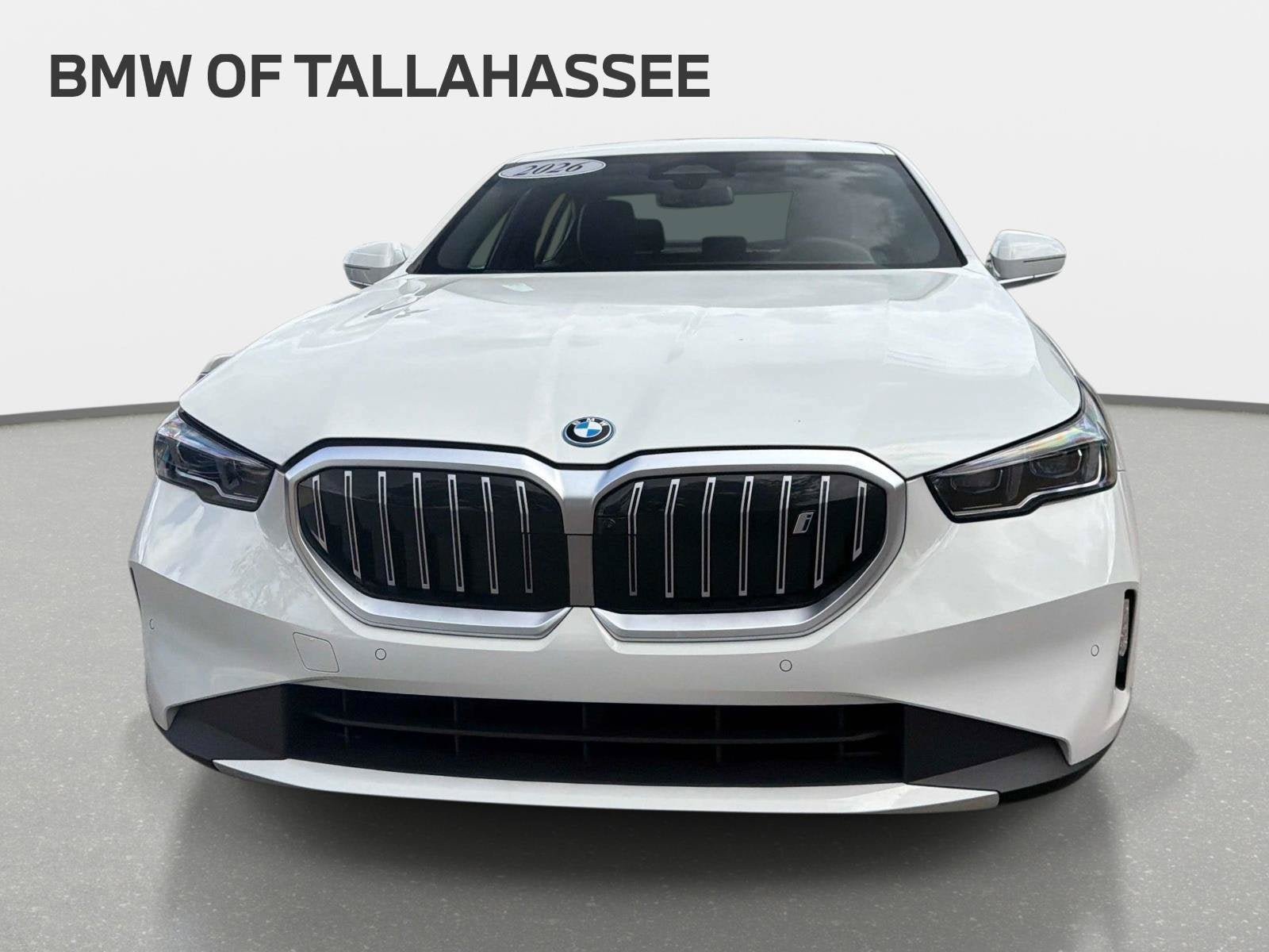 Used 2026 BMW i5 eDrive40 w/ Premium Package RWD image 2