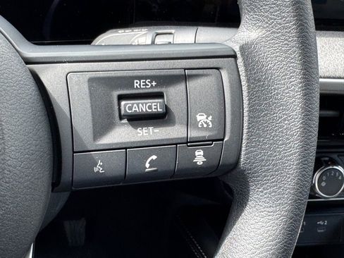 New 2025 Nissan Kicks SV image 17