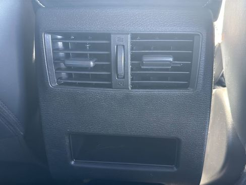 Used 2023 Mitsubishi Outlander SE AWD/4WD image 19