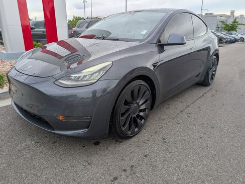 Used 2020 Tesla Model Y Performance AWD/4WD image 2