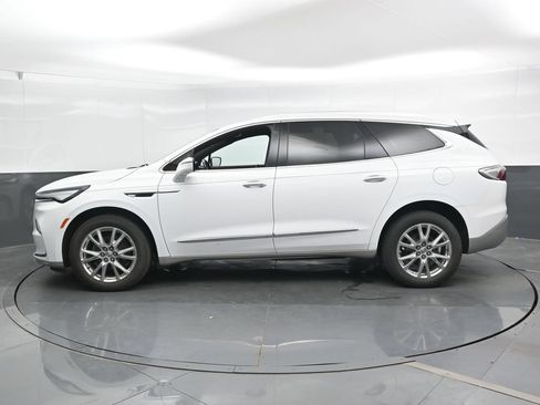 Used 2023 Buick Enclave Essence w/ Experience Buick Package AWD/4WD image 8