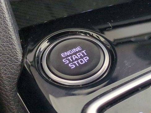 Used 2025 Kia Sportage X-Line w/ Premium Package image 38