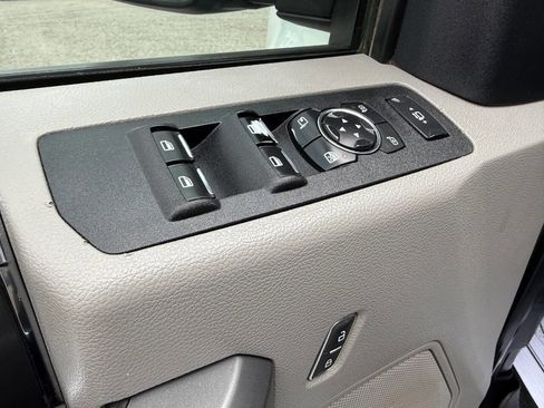 Used 2019 Ford F350 XLT w/ XLT Premium Package AWD/4WD image 19