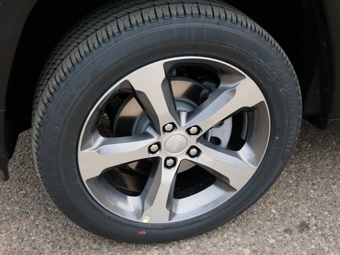 New 2026 Jeep Grand Cherokee Limited image 5