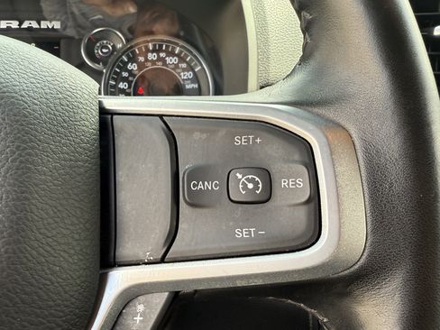Used 2024 RAM 2500 Big Horn AWD/4WD image 19