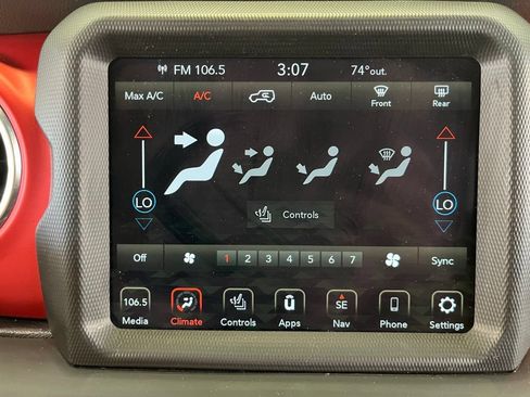 Used 2021 Jeep Wrangler Rubicon AWD/4WD image 41