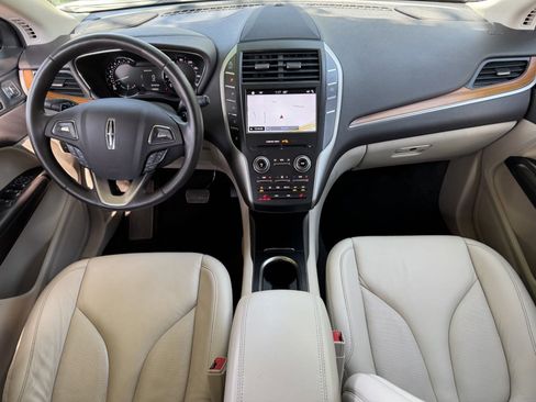 Used 2018 Lincoln MKC Select w/ Select Plus Package image 18