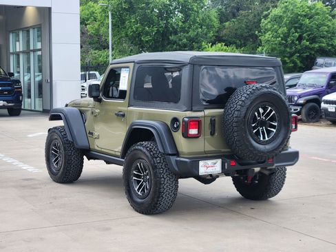 Used 2025 Jeep Wrangler Sport image 4