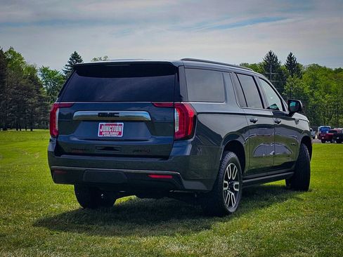 Used 2021 GMC Yukon XL AT4 w/ AT4 Premium Plus Package AWD/4WD image 3