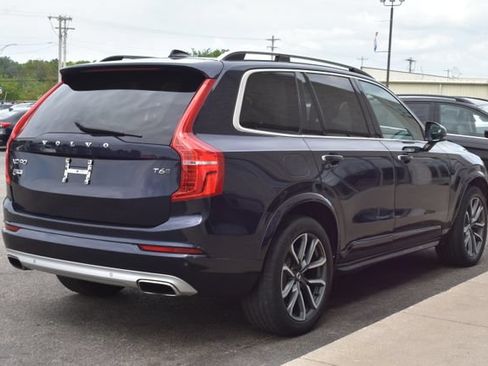 Used 2017 Volvo XC90 T6 Momentum w/ Convenience Package AWD/4WD image 12