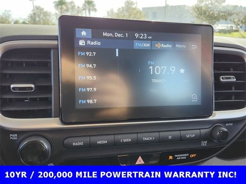 Used 2020 Hyundai Venue SE image 20