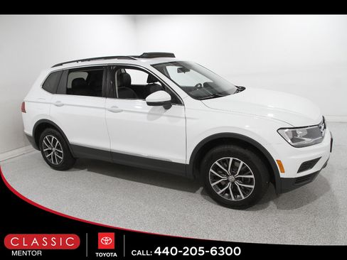Used 2020 Volkswagen Tiguan SE w/ Panoramic Sunroof Package FWD image 1