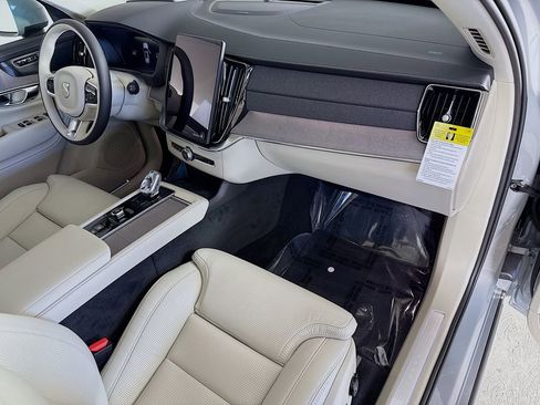 New 2026 Volvo XC90 T8 Ultra AWD/4WD image 32