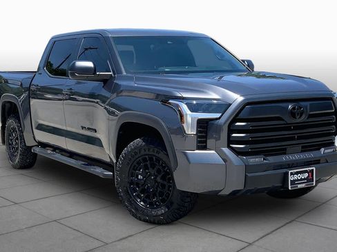 Used 2025 Toyota Tundra SR5 AWD/4WD image 3
