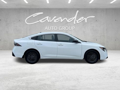 New 2026 Nissan Sentra SV FWD image 17