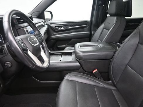 Used 2021 GMC Yukon XL Denali AWD/4WD image 16