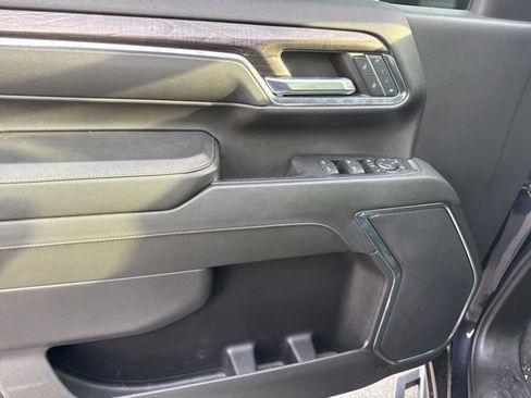 Used 2024 Chevrolet Silverado 2500 LTZ image 16