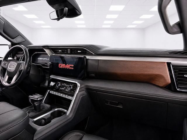Used 2024 GMC Sierra 1500 Denali w/ Denali Reserve Package AWD/4WD image 18