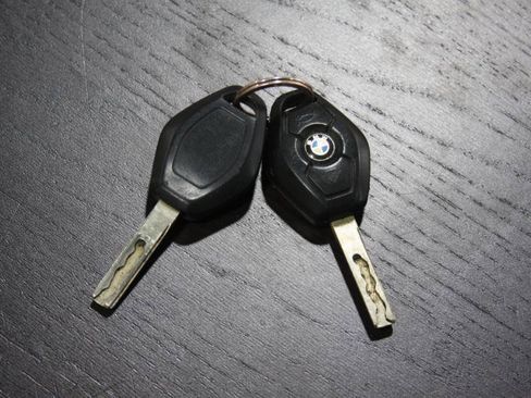 Used 2004 BMW 325Ci Convertible RWD image 3