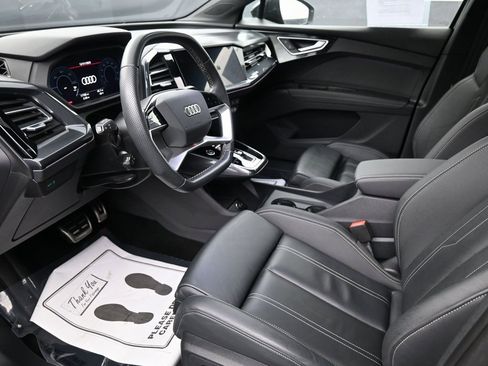 Used 2024 Audi Q4 e-tron Premium Plus w/ Premium Plus image 22
