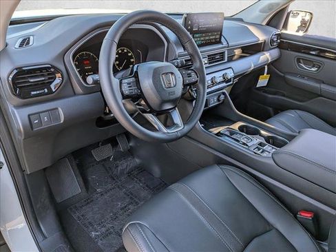New 2025 Honda Pilot EX-L image 3