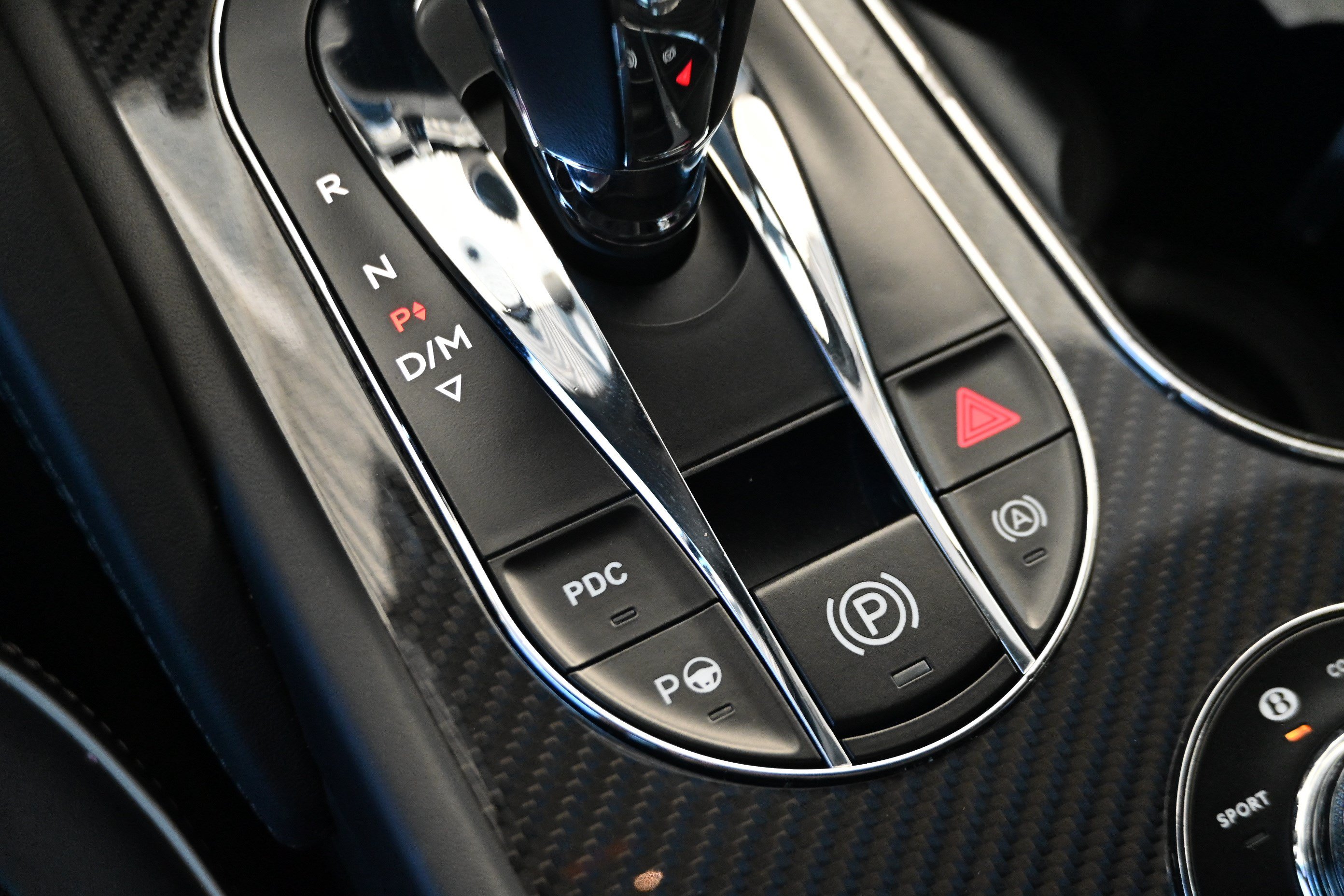 Used 2021 Bentley Bentayga AWD/4WD image 24