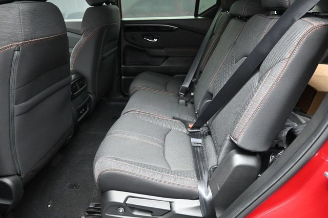 New 2026 Honda Pilot Sport image 2
