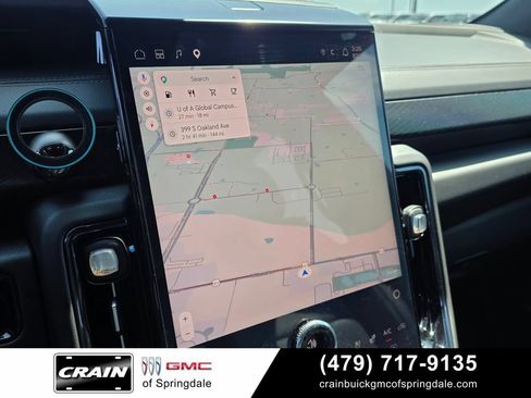 Used 2025 GMC Yukon AT4 AWD/4WD image 17