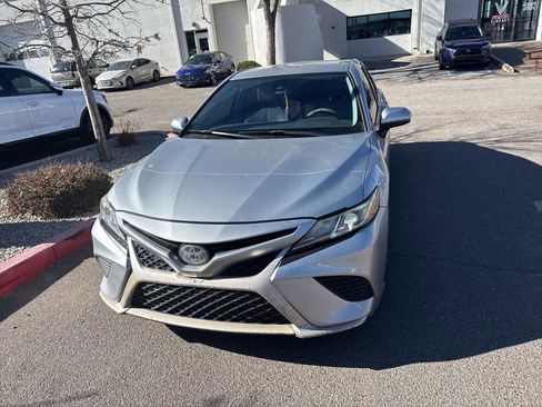 Used 2018 Toyota Camry L image 21