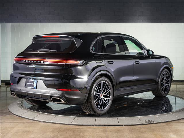 Certified 2026 Porsche Cayenne AWD/4WD image 9