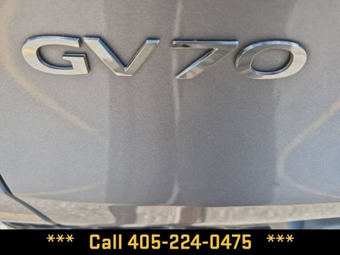 Used 2023 Genesis GV70 2.5T w/ Select Package AWD/4WD image 9