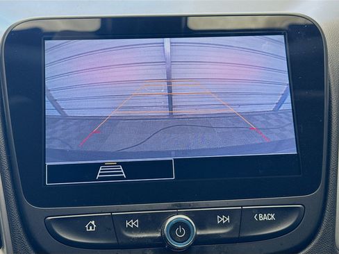 Used 2022 Chevrolet Malibu LT image 16