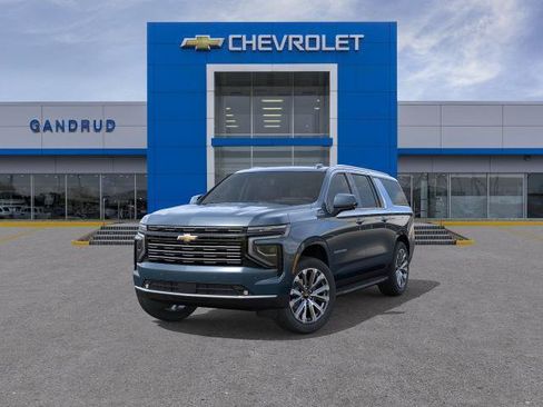 New 2026 Chevrolet Suburban High Country AWD/4WD image 8