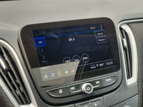 Used 2024 Chevrolet Malibu LT FWD image 30
