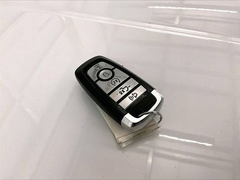 Used 2021 Ford F150 Lariat AWD/4WD image 9