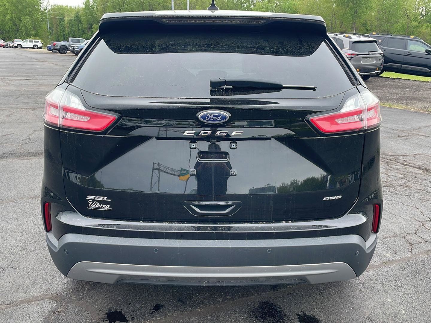 Used 2023 Ford Edge SEL w/ Convenience Package AWD/4WD image 4