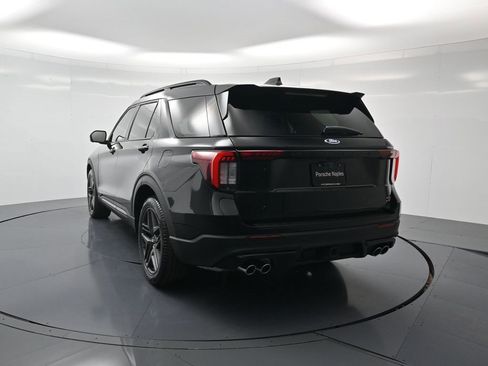 Used 2025 Ford Explorer ST image 29