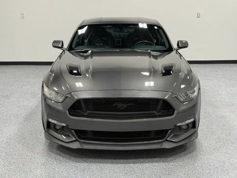 Used 2017 Ford Mustang GT Premium w/ GT Performance Package RWD image 3