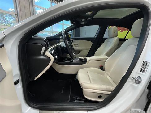 Used 2020 Mercedes-Benz A 220 4MATIC image 11