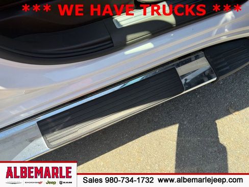 Used 2020 GMC Sierra 1500 SLT w/ SLT Premium Plus Package AWD/4WD image 30