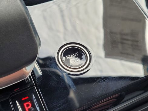 Used 2024 Land Rover Range Rover Sport SE image 25