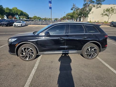 Used 2024 Lincoln Corsair Reserve w/ Equipment Group 201A FWD image 4