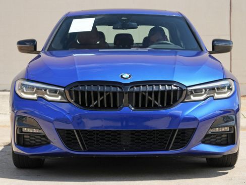 Used 2021 BMW 330i Sedan w/ M Sport Package RWD image 6