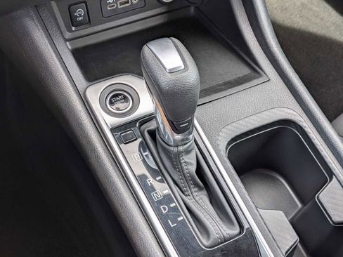 Used 2024 Nissan Sentra SV FWD image 28
